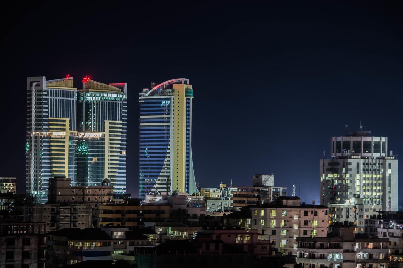 Hong Kong Hotel Дар ес Саалам Екстериор снимка