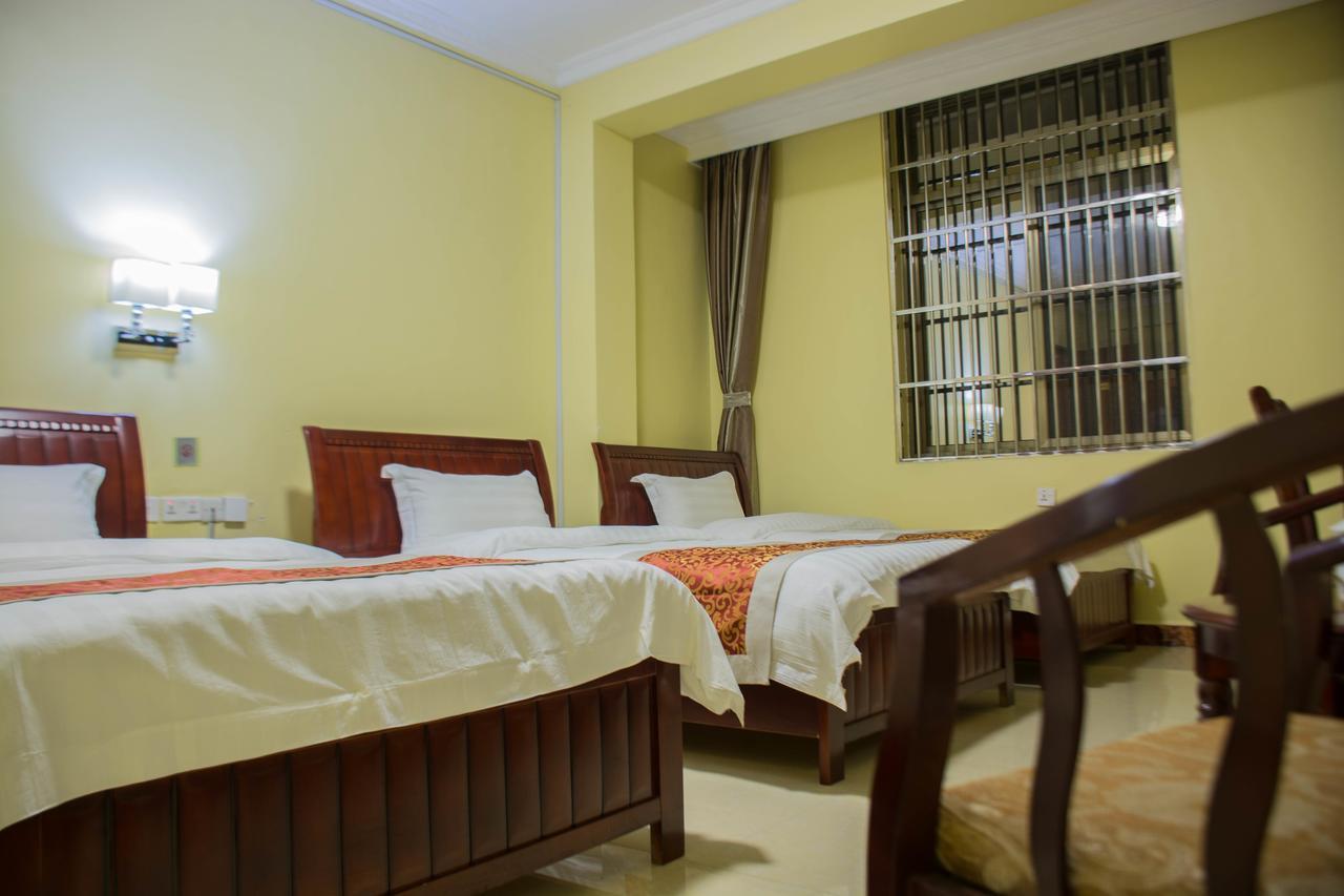 Hong Kong Hotel Дар ес Саалам Екстериор снимка