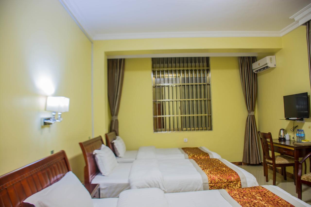 Hong Kong Hotel Дар ес Саалам Екстериор снимка