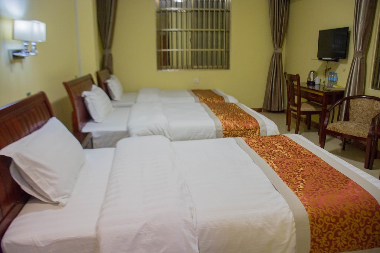 Hong Kong Hotel Дар ес Саалам Екстериор снимка