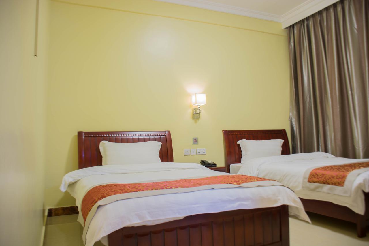 Hong Kong Hotel Дар ес Саалам Екстериор снимка