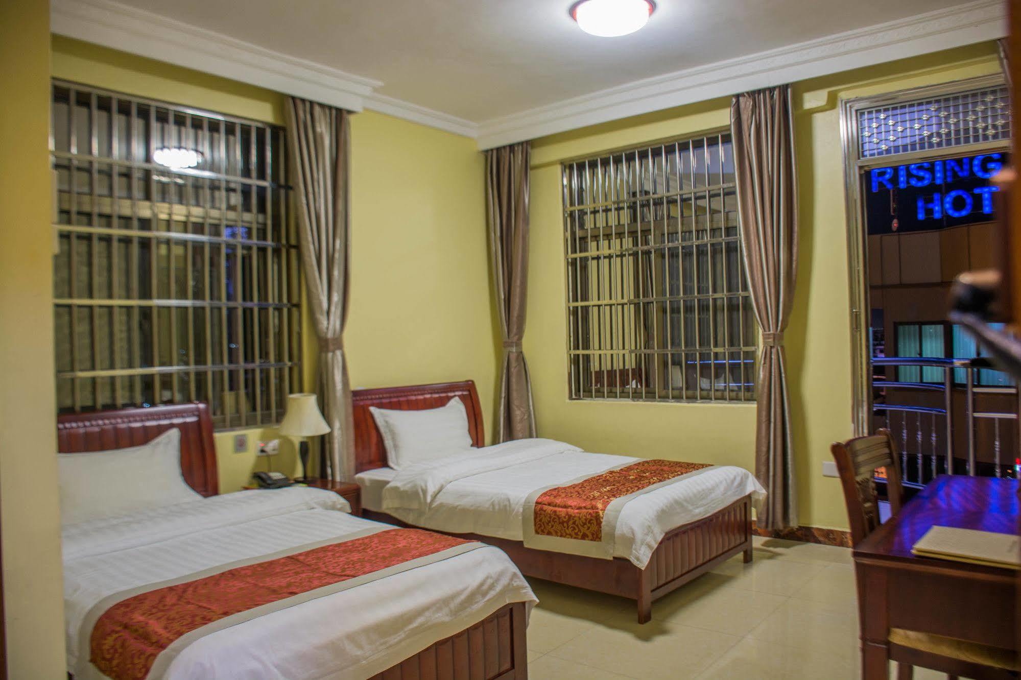 Hong Kong Hotel Дар ес Саалам Екстериор снимка